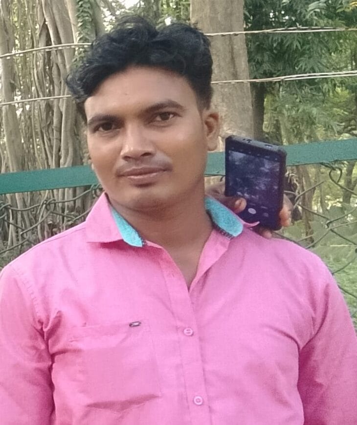 Santu samanta as a boat rider of Sundarban Tour & Travels